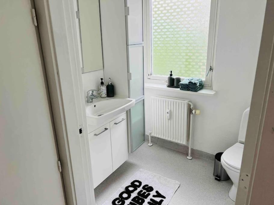 Lovely 1-Bedroom Condo In Aarhus C Esterno foto